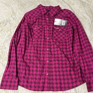 Never used wrangler pink women’s shirt